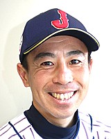 
  ISAKA Akihiro