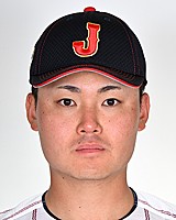 秋山 俊