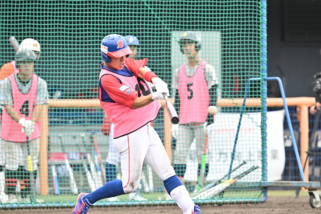 シート打撃で長打力をアピール