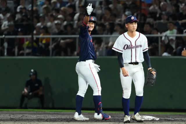 阿部葉太(横浜)のタイムリーで先制