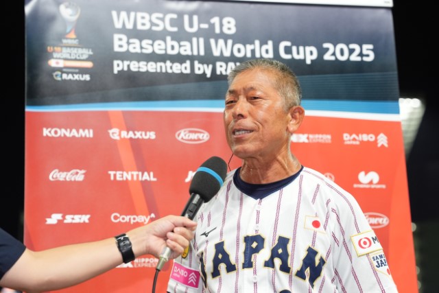 小倉全由監督