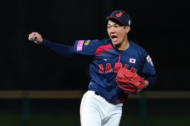 最後は石垣元気(健大高崎)が締め試合終了