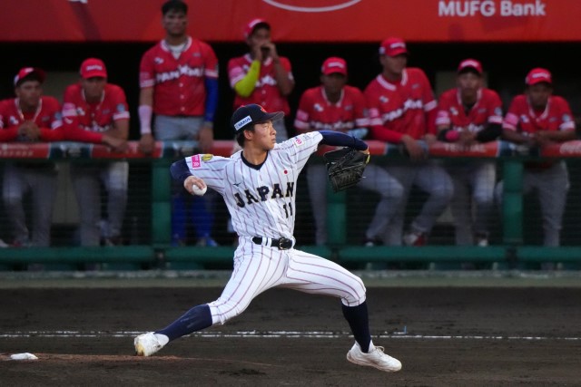 先発の森下翔太(創成館)