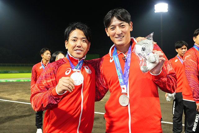 矢野幸耶(三菱重工East)と向山基生(NTT東日本)